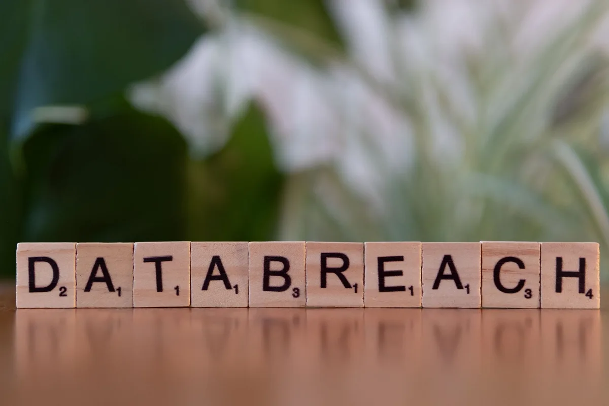 Symbolische Darstellung von Datenschutz und digitaler Sicherheit